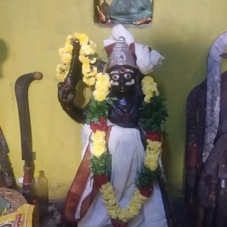 Arulmigu Muthu Karuppanasamy Temple, Kondayamaptti - 625221 அருள்மிகு முத்துகருப்பணசாமி திருக்கோயில், Kondayamaptti - 625221, Madurai - Ancient Temple Architecture and History Image 2