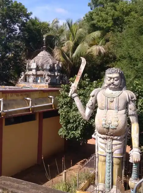 Arulmigu Muthu Karuppannaswamy Angalaeswari Amman Temple, Uthamapalayam - 625533 அருள்மிகு முத்து கருப்பண்ணசுவாமி அங்காள ஈஸ்வரி அம்மன் திருக்கோயில், உத்தமபாளையம் - 625533, Theni - Ancient Temple Architecture and History Image 2