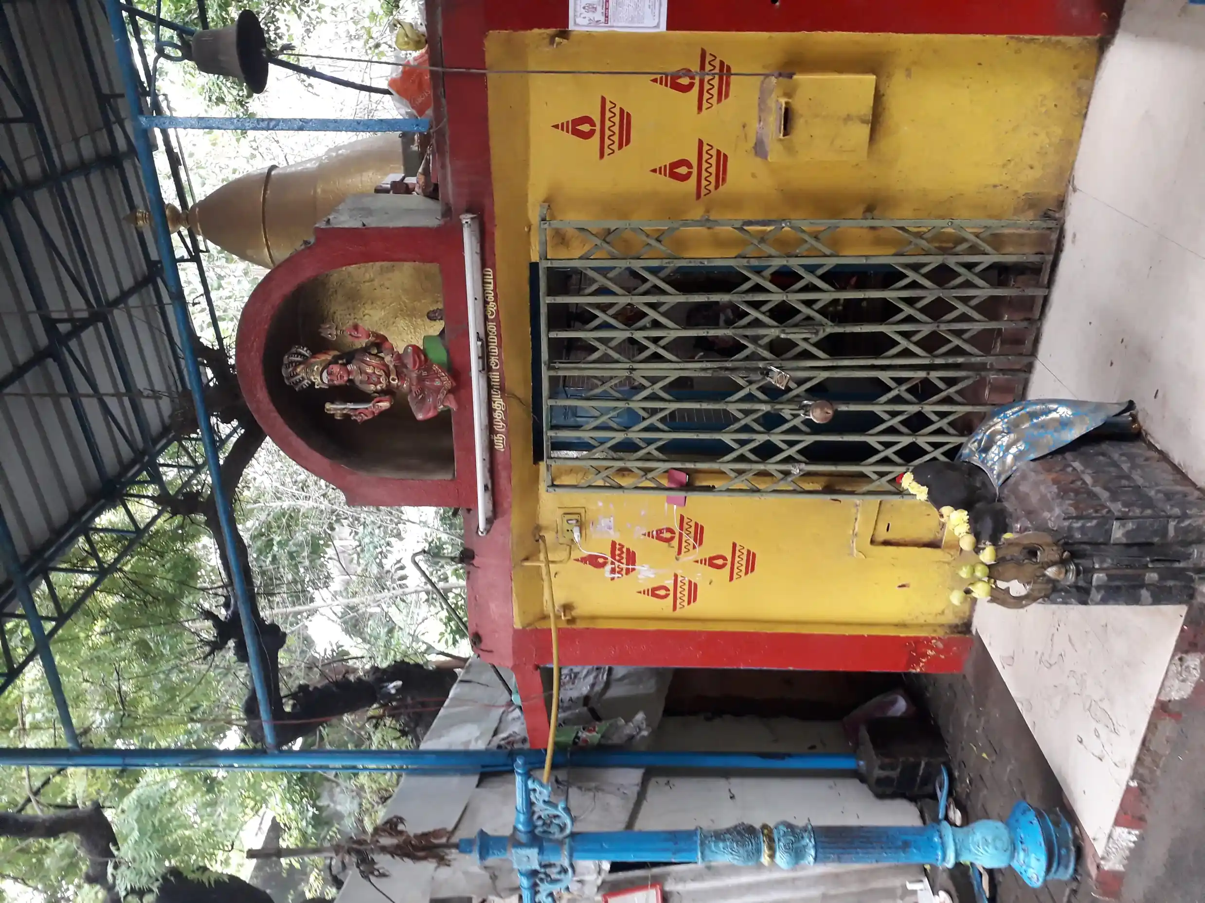 Arulmigu Muthu Mariamman Temple, Alwarpet, Chennai - 600018 அருள்மிகு முத்துமாரியம்மன் திருக்கோயில், ஆழ்வார்பேட்டை, சென்னை - 600018, Chennai - Ancient Temple Architecture and History Image 3