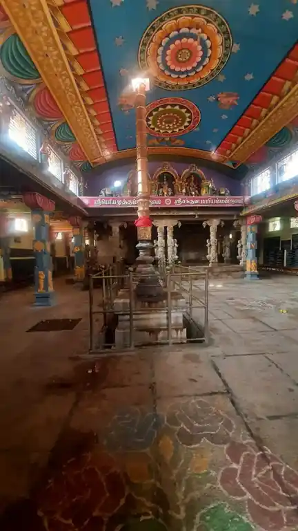 Arulmigu Muthu Mariamman Temple, Valaiyapoonkulam - 623605 அருள்மிகு. முத்துமாரியம்மன் திருக்கோயில், Valaiyapoonkulam - 623605, Ramanathapuram - Ancient Temple Architecture and History Image 4
