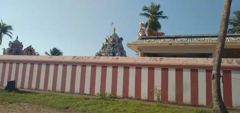 Arulmigu Muthu Mariyamman Temple, Kuruvikkarambai - 614802 அருள்மிகு முத்துமாரியம்மன் திருக்கோயில், Kuruvikkarambai - 614802, Thanjavur - Ancient Temple Architecture and History Image 4