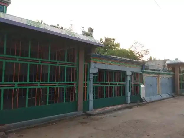 Arulmigu Muthu Mariyamman Temple, P.V. Kalathur- B - 603405 அருள்மிகு முத்து மாரியம்மன் திருக்கோயில், பொன்விளைந்தகளத்தூர் - 603405, Chengalpattu - Ancient Temple Architecture and History Image 4