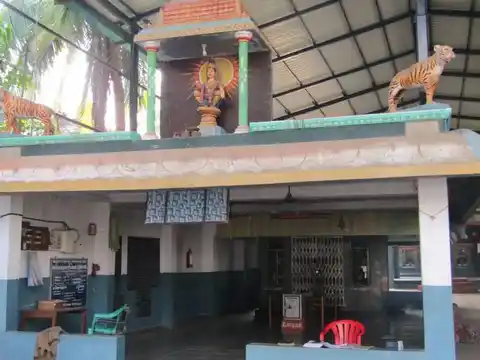 Arulmigu Muthu Marriamman Temple, Gandhi Nagar, Katpadi - 632006 அருள்மிகு முத்து மாரியம்மன் திருக்கோயில், காந்தி நகர், காட்பாடி - 632006, Vellore - Ancient Temple Architecture and History Image 4