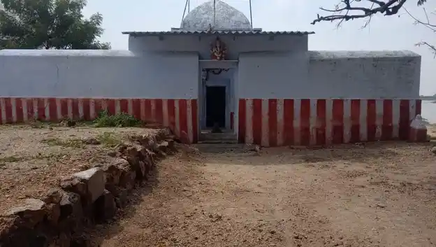 Arulmigu Muthu Vinayagar Temple, Karisalkulam - 628911 அருள்மிகு முத்து விநாயகர் திருக்கோயில், Karisalkulam - 628911, Thoothukudi - Ancient Temple Architecture and History Image 2