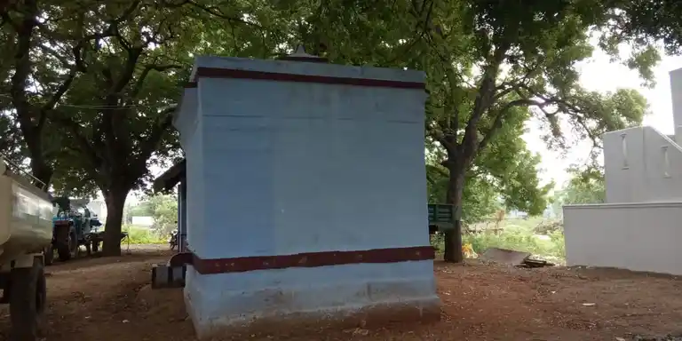 Arulmigu Muthu Vinayagar Temple, Marudanvalvu Naraikinaru - 628302 அருள்மிகு முத்து விநாயகர் திருக்கோயில், Marudanvalvu Naraikinaru - 628302, Thoothukudi - Ancient Temple Architecture and History Image 2