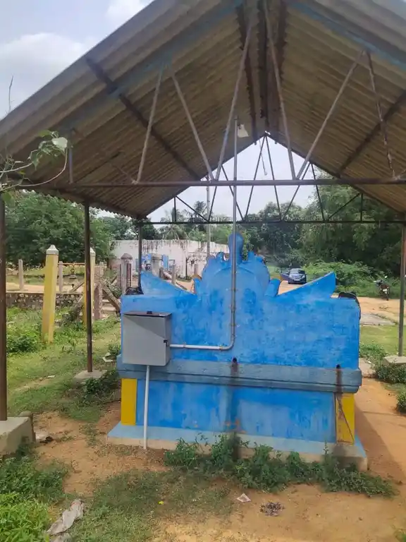 Arulmigu Muthukaruppa Vinayagar Santhi Veeran Temple, Ammapatti - 630216 அருள்மிகு. முத்துக்கருப்ப விநாயகர் திருக்கோயில், Ammapatti - 630216, Sivagangai - Ancient Temple Architecture and History Image 2