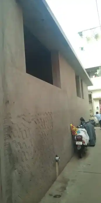 Arulmigu Muthukkan Marriamman Temple, Varaganeri - 620008 அருள்மிகு முத்துக்கண் மாரியம்மன் திருக்கோயில், வரகனேரி, வரகனேரி - 620008, Thiruchirappalli - Ancient Temple Architecture and History Image 4