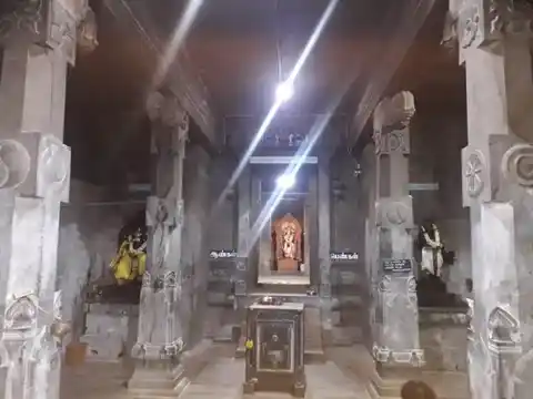 Arulmigu Muthukkumaraswamy Balathandayuthapani Temple, Azhakumalai - 641612
