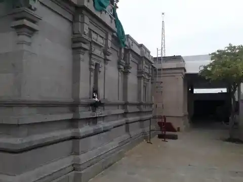 Arulmigu Muthukkumaraswamy Balathandayuthapani Temple, Azhakumalai - 641612 அருள்மிகு முத்துக்குமாரசுவாமி திருக்கோயில், அழகுமலை, Azhakumalai - 641612, Tiruppur - Ancient Temple Architecture and History Image 2