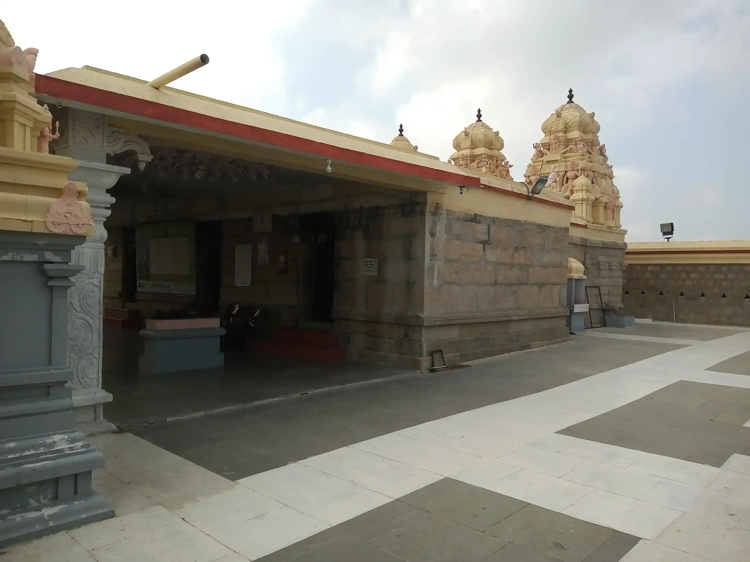Arulmigu Muthukumarasamy Temple, Madappur, Palladam - 641664 அருள்மிகு முத்துக்குமாரசுவாமி மாதப்பூர், பல்லடம் சுவாமி, Madappur, Palladam - 641664, Tiruppur - Ancient Temple Architecture and History Image 2