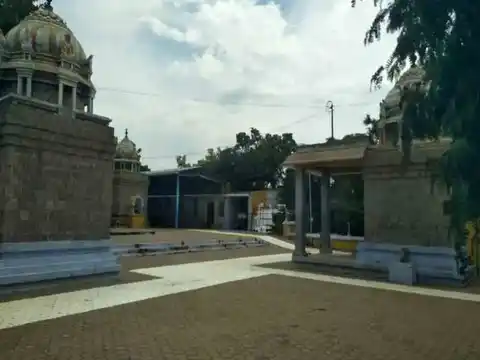 Arulmigu Muthukumarasamy Temple, Pavalamalai, Gobichettaipalayam - 638476 அருள்மிகு முத்துக்குமாரசாமி திருக்கோயில், Pavalamalai, Gobichettaipalayam - 638476, Erode - Ancient Temple Architecture and History Image 5