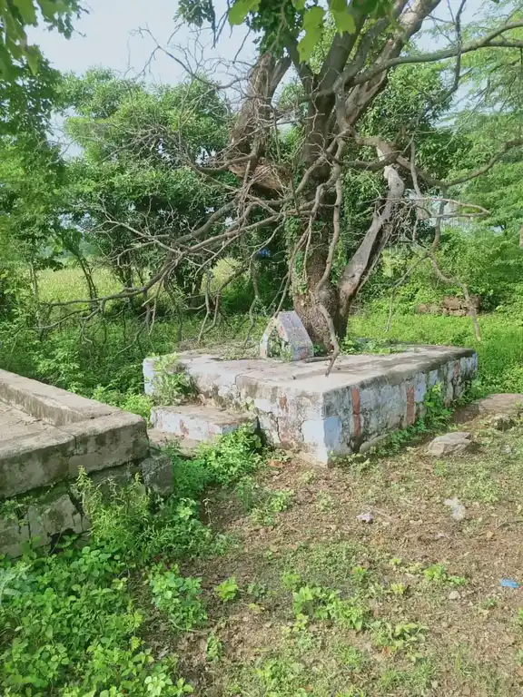 Arulmigu Muthumaalai And Kannimaar Temple, Koovanoothu - 624003