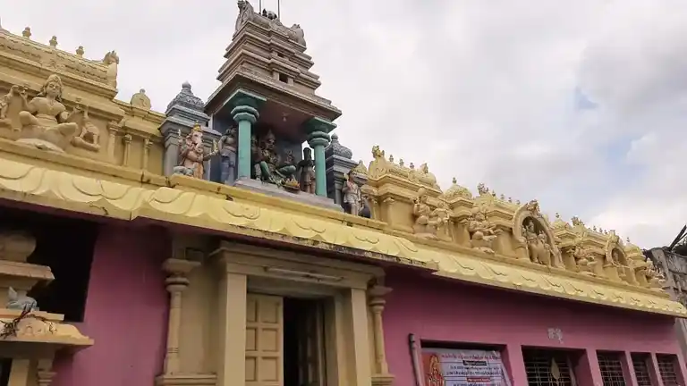 Arulmigu Muthumaariyamman Temple, East Pondy Road, Villupuram Nagar., Villupuram - 605602 அருள்மிகு முத்துமாரியம்மன் திருக்கோயில், East Pondy Road, Villupuram Nagar., Villupuram - 605602, Viluppuram - Ancient Temple Architecture and History Image 2