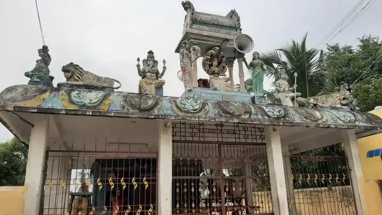 Arulmigu Muthumaariyamman Temple, Ve.Agaram - 605105 அருள்மிகு முத்துமாரியம்மன் திருக்கோயில், Ve.Agaram - 605105, Viluppuram - Ancient Temple Architecture and History Image 4