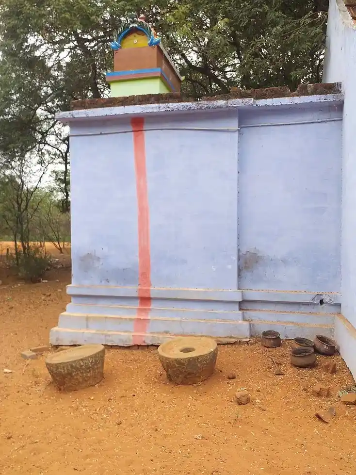 Arulmigu Muthumalaiamman And Sudaliamadasamy Temple, Pitcuvilai - 628219 அருள்மிகு முத்துமாலையம்மன் மற்றும் சுடலைமாடசாமி திருக்கோயில், Pitcuvilai - 628219, Thoothukudi - Ancient Temple Architecture and History Image 3