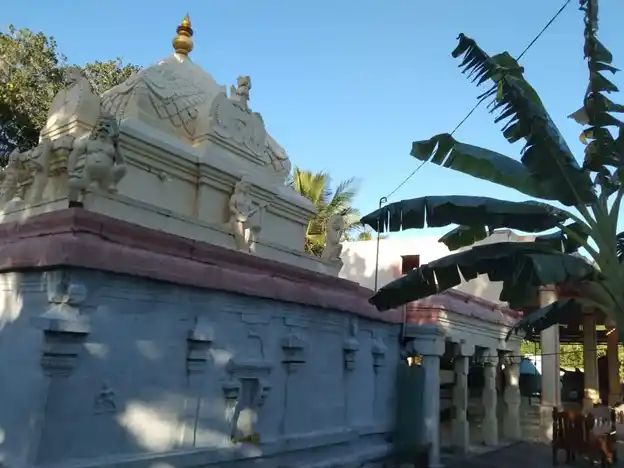 Arulmigu Muthumandaba Iyyanaar Temple, Kiliyanur - 604102 அருள்மிகு முத்துமண்டப அய்யனார் திருக்கோயில், Kiliyanur - 604102, Viluppuram - Ancient Temple Architecture and History Image 3