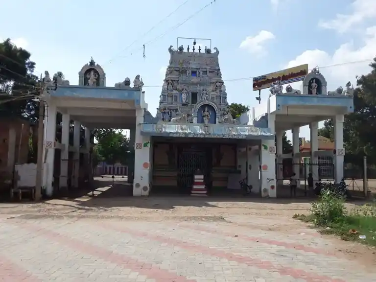 Arulmigu Muthumariamman Temple, Ammainayakanur - 624208 அருள்மிகு முத்துமாரியம்மன் திருக்கோயில், அம்மைநாயக்கனனூர் - 624208, Dindigul - Ancient Temple Architecture and History Image 2