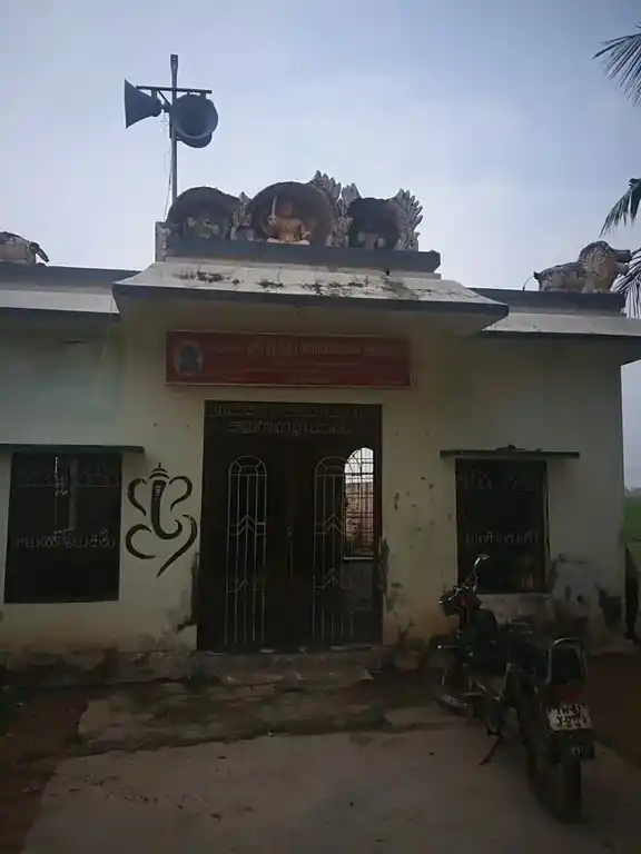 Arulmigu Muthumariamman Temple, Arulmozhipettai - 614205 Arulmigu Muthumariamman Temple, Arulmozhipettai - 614205, Thanjavur - Ancient Temple Architecture and History Image 4