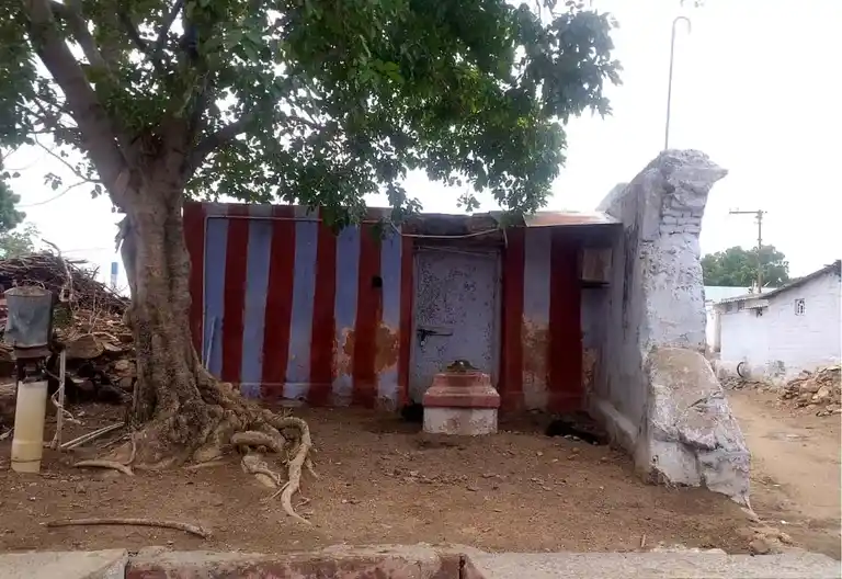 Arulmigu Muthumariamman Temple, Mudivaithanendal - 628102 அருள்மிகு முத்துமாரியம்மன் திருக்கோயில், Mudivaithanendal - 628102, Thoothukudi - Ancient Temple Architecture and History Image 3