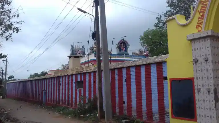 Arulmigu Muthumariamman Temple, Muthusamipuram, Muthusamipuram - 626111 அருள்மிகு முத்துமாரியம்மன் திருக்கோயில், முத்துச்சாமிபுரம், முத்துச்சாமிபுரம் - 626111, Virudhunagar - Ancient Temple Architecture and History Image 3