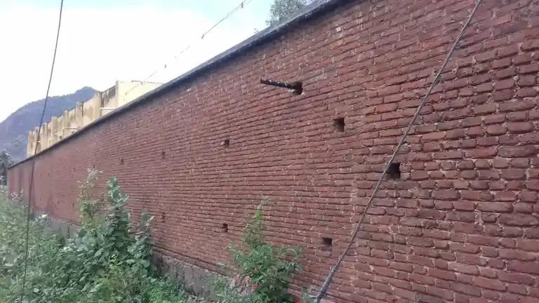 Arulmigu Muthumariamman Temple, Muthusamipuram, Muthusamipuram - 626111 அருள்மிகு முத்துமாரியம்மன் திருக்கோயில், முத்துச்சாமிபுரம், முத்துச்சாமிபுரம் - 626111, Virudhunagar - Ancient Temple Architecture and History Image 4