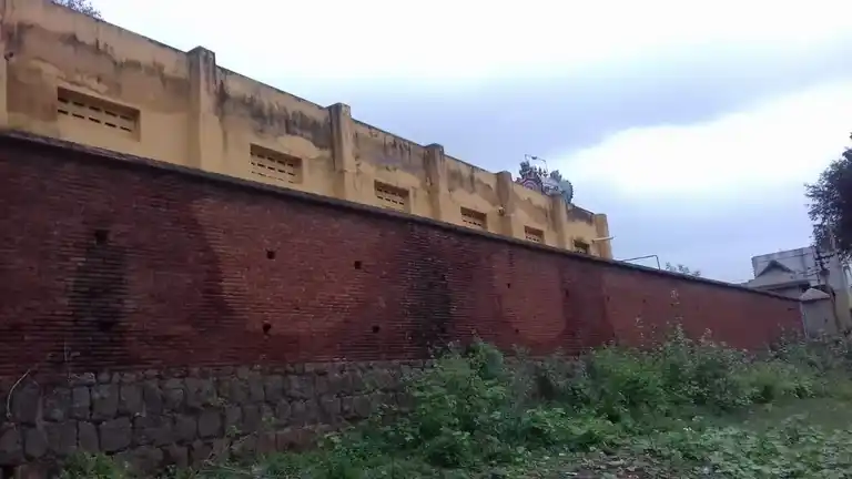 Arulmigu Muthumariamman Temple, Muthusamipuram, Muthusamipuram - 626111 அருள்மிகு முத்துமாரியம்மன் திருக்கோயில், முத்துச்சாமிபுரம், முத்துச்சாமிபுரம் - 626111, Virudhunagar - Ancient Temple Architecture and History Image 6