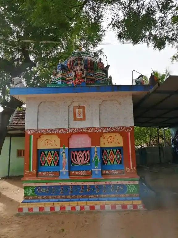 Arulmigu Muthumariamman Temple, Pullankudi - 623513 அருள்மிகு முத்துமாரியம்மன் திருக்கோயில், Pullankudi - 623513, Ramanathapuram - Ancient Temple Architecture and History Image 2