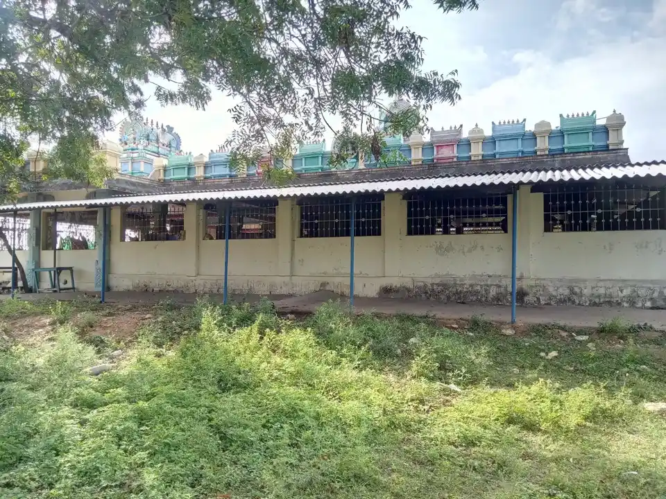 Arulmigu Muthumariamman Temple, Thennankudi, Kulathur Taluk - 622203 அருள்மிகு முத்துமாரியம்மன் திருக்கோயில், தென்னங்குடி, குளத்தூர் வட்டம் - 622203, Pudukkottai - Ancient Temple Architecture and History Image 4