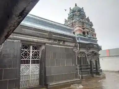 Arulmigu Muthumariamman Temple, Vaithikovil, Kulathur Taluk - 622203 அருள்மிகு முத்துமாரியம்மன் திருக்கோயில், வைத்திக்கோயில், குளத்தூர் வட்டம் - 622203, Pudukkottai - Ancient Temple Architecture and History Image 4