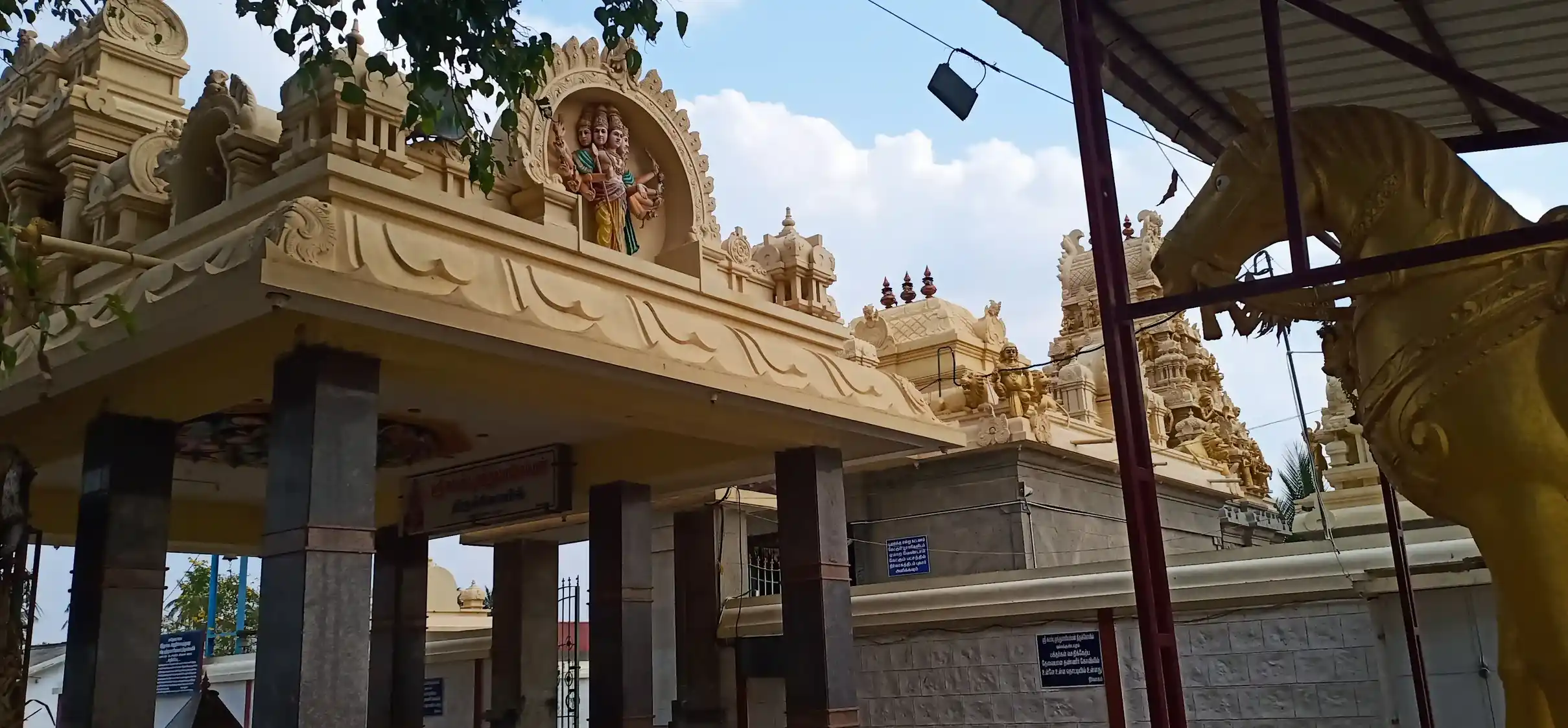 Arulmigu Muthumariamman Temple, Vallakundapuram - 624616 அருள்மிகு முத்துமாரியம்மன் திருக்கோயில், Vallakundapuram - 624616, Dindigul - Ancient Temple Architecture and History Image 3