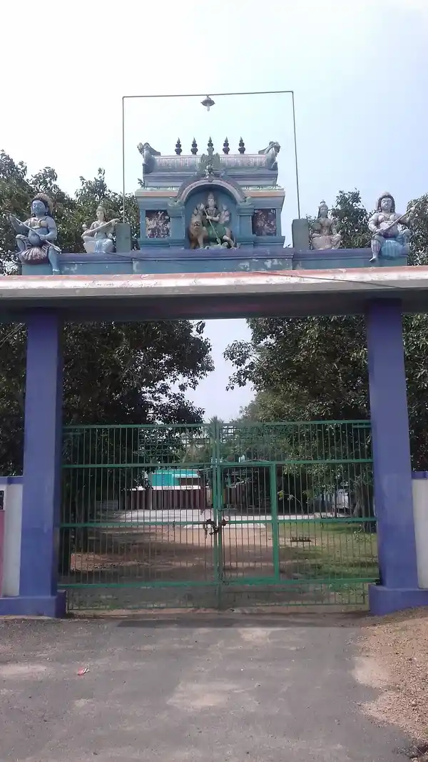 Arulmigu Muthumariamman Thirkoil, Kalloorani - 626105 அருள்மிகு முத்துமாரியம்மன் திருக்கோயில், Kalloorani - 626105, Virudhunagar - Ancient Temple Architecture and History Image 4