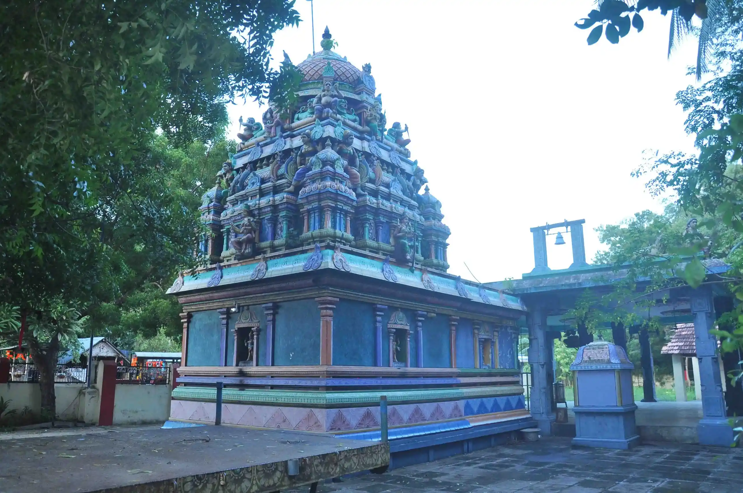 Arulmigu Muthumariyamman Temple, Asikadu - 609806 அருள்மிகு முத்துமாரியம்மன் திருக்கோயில், Asikadu - 609806, Mayiladuthurai - Ancient Temple Architecture and History Image 3