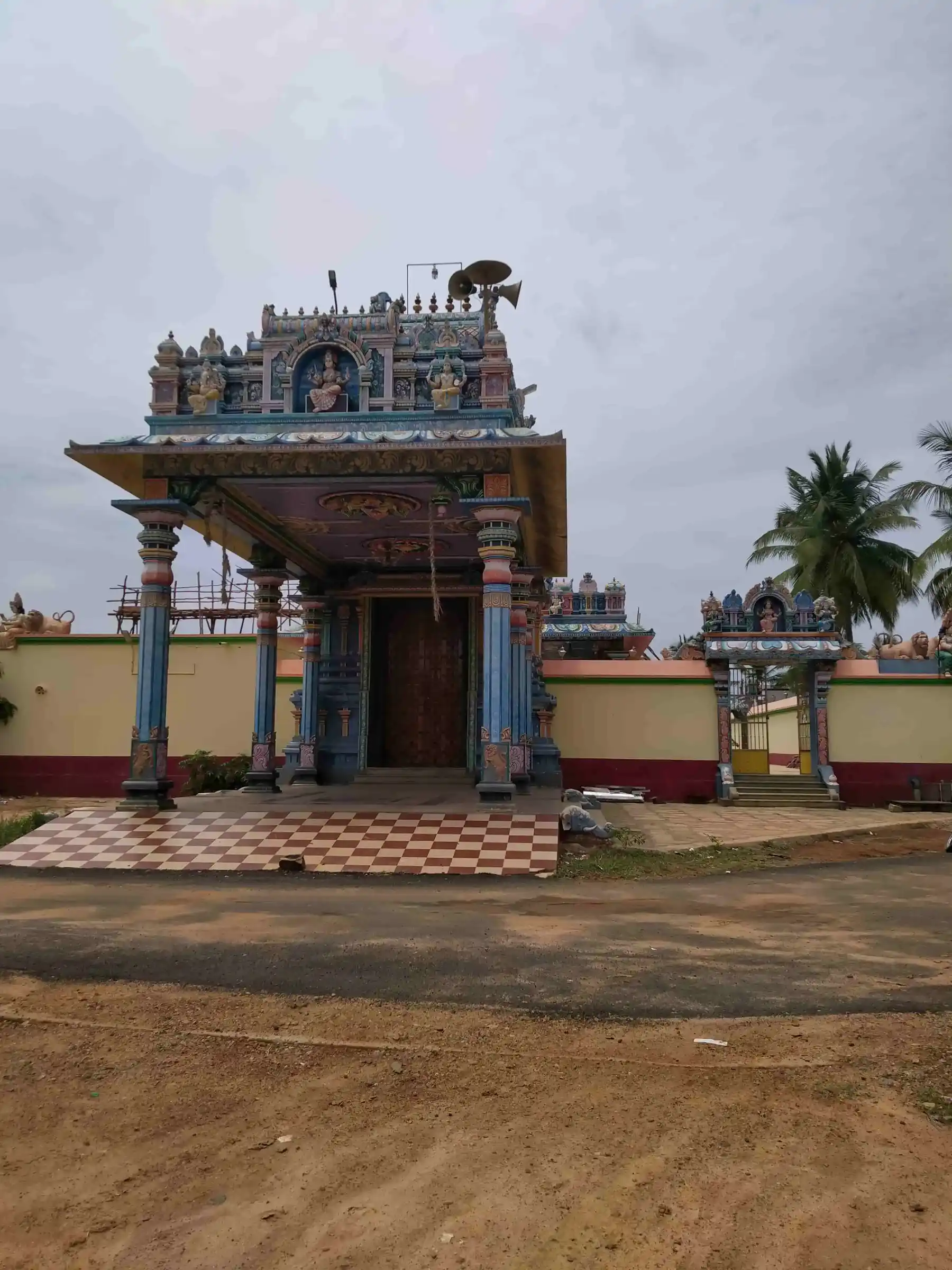 Arulmigu Muthumariyamman Temple, Avanam - 614623 அருள்மிகு முத்துமாரியம்மன் திருக்கோயில், Avanam - 614623, Thanjavur - Ancient Temple Architecture and History Image 3