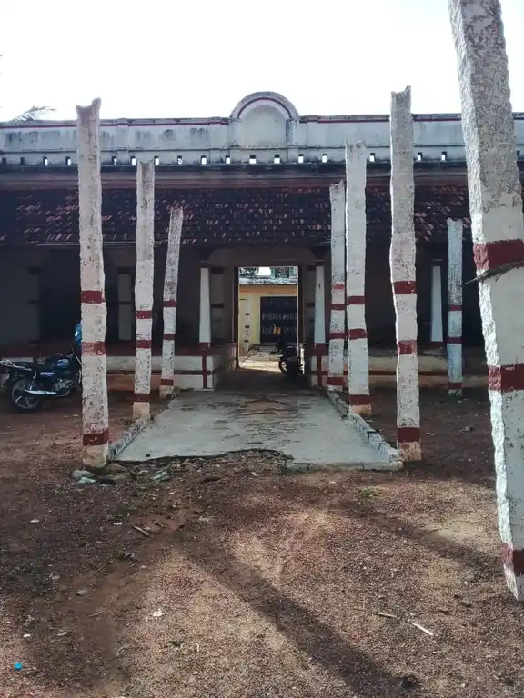 Arulmigu Muthumariyamman Temple, Karaiyur - 622002 அருள்மிகு மாரியம்மன் திருக்கோயில், Karaiyur - 622002, Pudukkottai - Ancient Temple Architecture and History Image 3