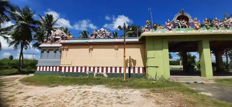 Arulmigu Muthumariyamman Temple, Keela Singalanthi - 614713 அருள்மிகு முத்துமாரியம்மன் திருக்கோயில், கீழ சிங்களாந்தி - 614713, Thiruvarur - Ancient Temple Architecture and History Image 3