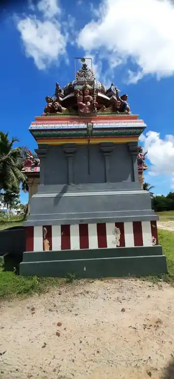 Arulmigu Muthumariyamman Temple, Keela Singalanthi - 614713 அருள்மிகு முத்துமாரியம்மன் திருக்கோயில், கீழ சிங்களாந்தி - 614713, Thiruvarur - Ancient Temple Architecture and History Image 4