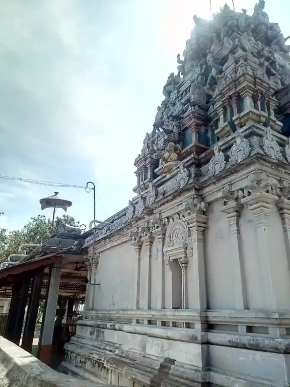 Arulmigu Muthumariyamman Temple, Kolichanam, Kolichanam - 614620 Arulmigu muthumariyamman Temple, Kolichanam, Kolichanam - 614620, Pudukkottai - Ancient Temple Architecture and History Image 4