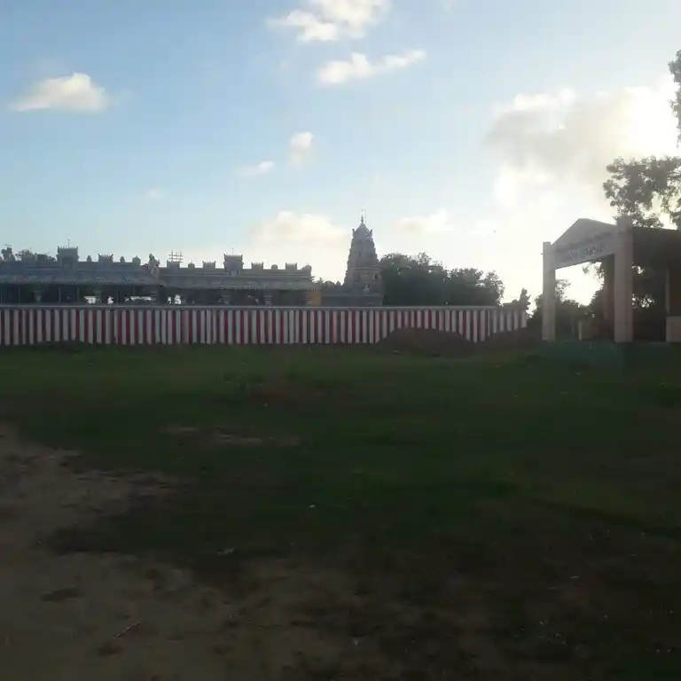 Arulmigu Muthumariyamman Temple, Mullangurichi - 622304 அருள்மிகு முத்துமாரியம்மன் திருக்கோயில்,  - 622304, Pudukkottai - Ancient Temple Architecture and History Image 2