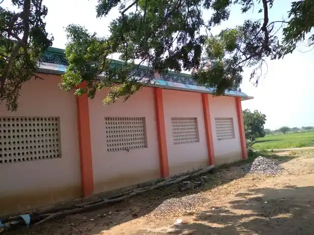 Arulmigu Muthumariyamman Temple, Ponpetthi - 614629 அருள்மிகு முத்துமாரியம்மன் திருக்கோயில், Ponpetthi - 614629, Pudukkottai - Ancient Temple Architecture and History Image 4