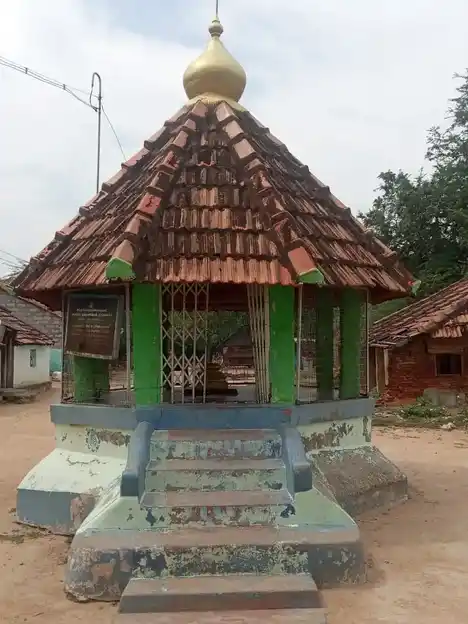 Arulmigu Muthumariyamman Temple, Punniyavayal - 614618 அருள்மிகு முத்துமாரியம்மன் திருக்கோயில், Punniyavayal - 614618, Pudukkottai - Ancient Temple Architecture and History Image 2