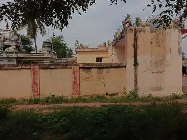 Arulmigu Muthumariyamman Temple, Puthunagar - 613301 அருள்மிகு முத்துமாரியம்மன் திருக்கோயில், Puthunagar - 613301, Pudukkottai - Ancient Temple Architecture and History Image 4