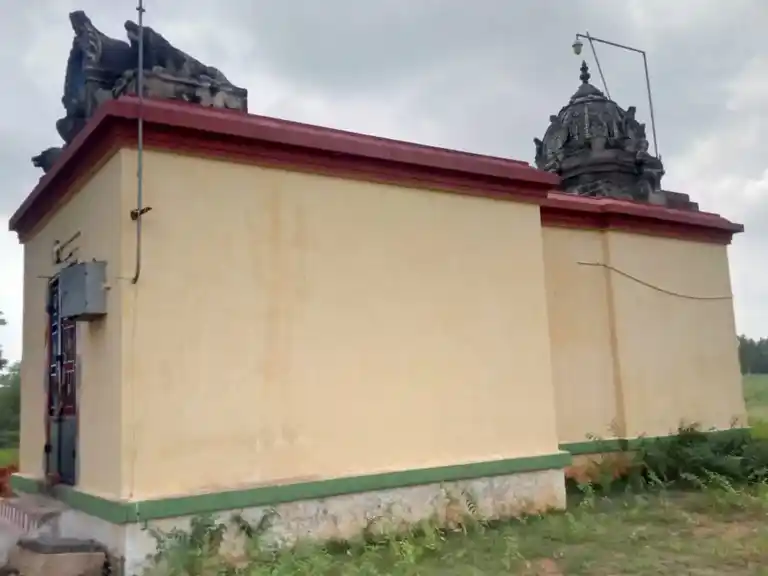 Arulmigu Muthumariyamman Temple, Sengalur - 622502 அருள்மிகு முத்துமாரியம்மன் திருக்கோயில், செங்களூர் - 622502, Pudukkottai - Ancient Temple Architecture and History Image 3