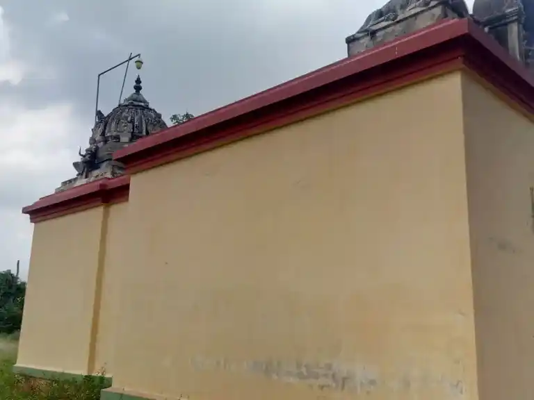 Arulmigu Muthumariyamman Temple, Sengalur - 622502 அருள்மிகு முத்துமாரியம்மன் திருக்கோயில், செங்களூர் - 622502, Pudukkottai - Ancient Temple Architecture and History Image 4