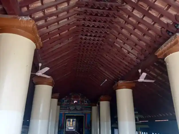 Arulmigu Muthumariyamman Temple, Silatoor - 614622 அருள்மிகு முத்துமாரியம்மன் திருக்கோயில், சிலட்டூர் - 614622, Pudukkottai - Ancient Temple Architecture and History Image 6