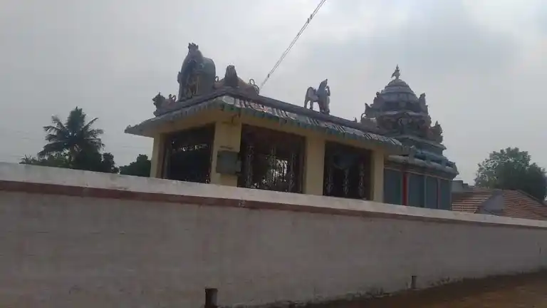 Arulmigu Muthumariyamman Temple, Sooriyur - 621316 அருள்மிகு முத்துமாரியம்மன் திருக்கோயில், Sooriyur - 621316, Pudukkottai - Ancient Temple Architecture and History Image 4