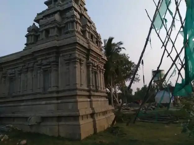 Arulmigu Muthumariyamman Temple, Therkuvandan Viduthi - 622301 அருள்மிகு முத்துமாரியம்மன் திருக்கோயில், தெற்குவாண்டான் விடுதி - 622301, Pudukkottai - Ancient Temple Architecture and History Image 3