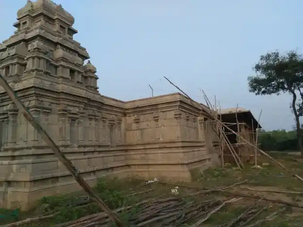 Arulmigu Muthumariyamman Temple, Therkuvandan Viduthi - 622301 அருள்மிகு முத்துமாரியம்மன் திருக்கோயில், தெற்குவாண்டான் விடுதி - 622301, Pudukkottai - Ancient Temple Architecture and History Image 5