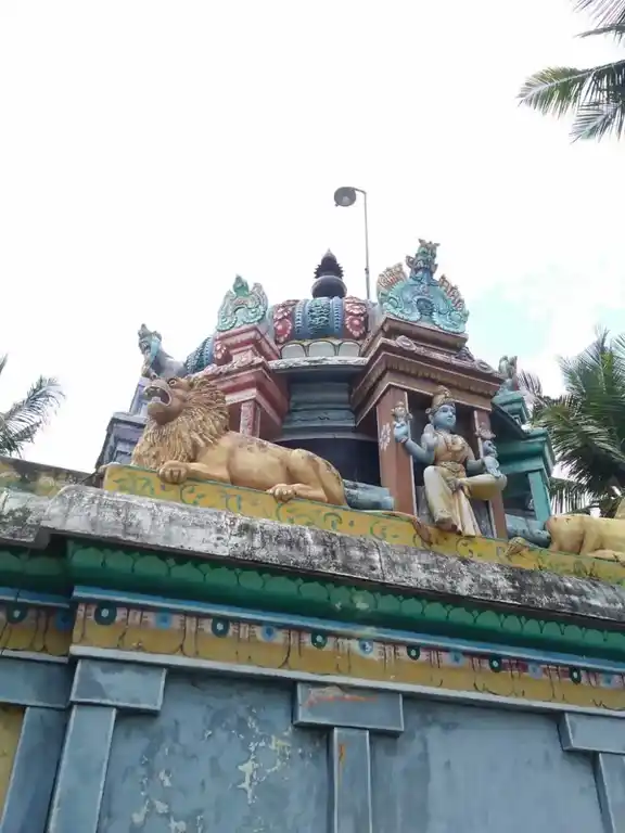 Arulmigu Muthumariyamman Temple, Thuravikkadu - 614601 அருள்மிகு முத்துமாரிஅம்மன் திருக்கோயில், Thuravikkadu - 614601, Thanjavur - Ancient Temple Architecture and History Image 3