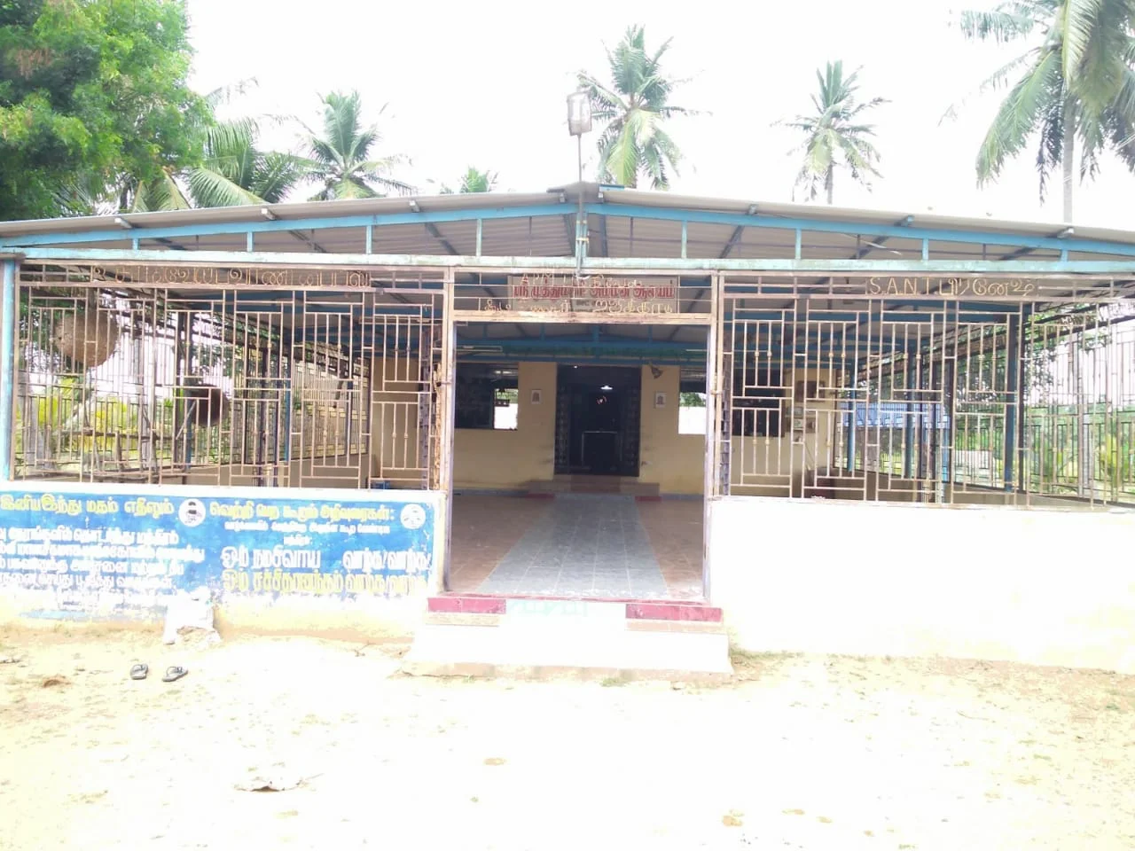 அருள்மிகு முத்துமாரிஅம்மன் திருக்கோயில், Thuravikkadu - 614601 - Main View