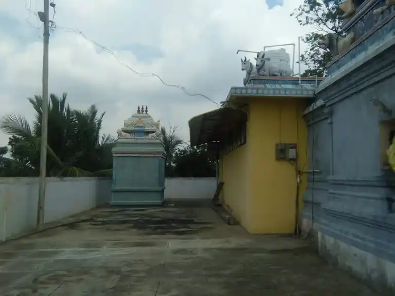 Arulmigu Muthumariyamman Temple, Vaaliyampatti - 622502 அருள்மிகு முத்துமாரியம்மன் திருக்கோயில், வாலியம்பட்டி - 622502, Pudukkottai - Ancient Temple Architecture and History Image 3